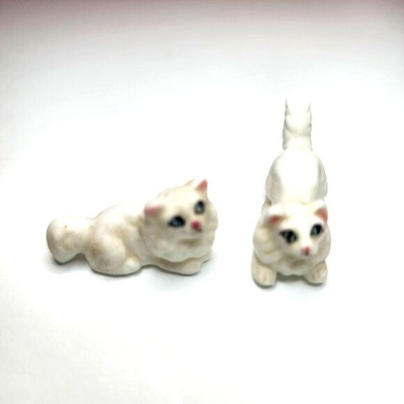 Set of Two Small Vintage White Porcelean Cats - Picture 1 of 5
